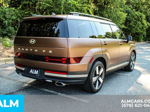 Used 2024 Hyundai Santa Fe Limited FWD image 5