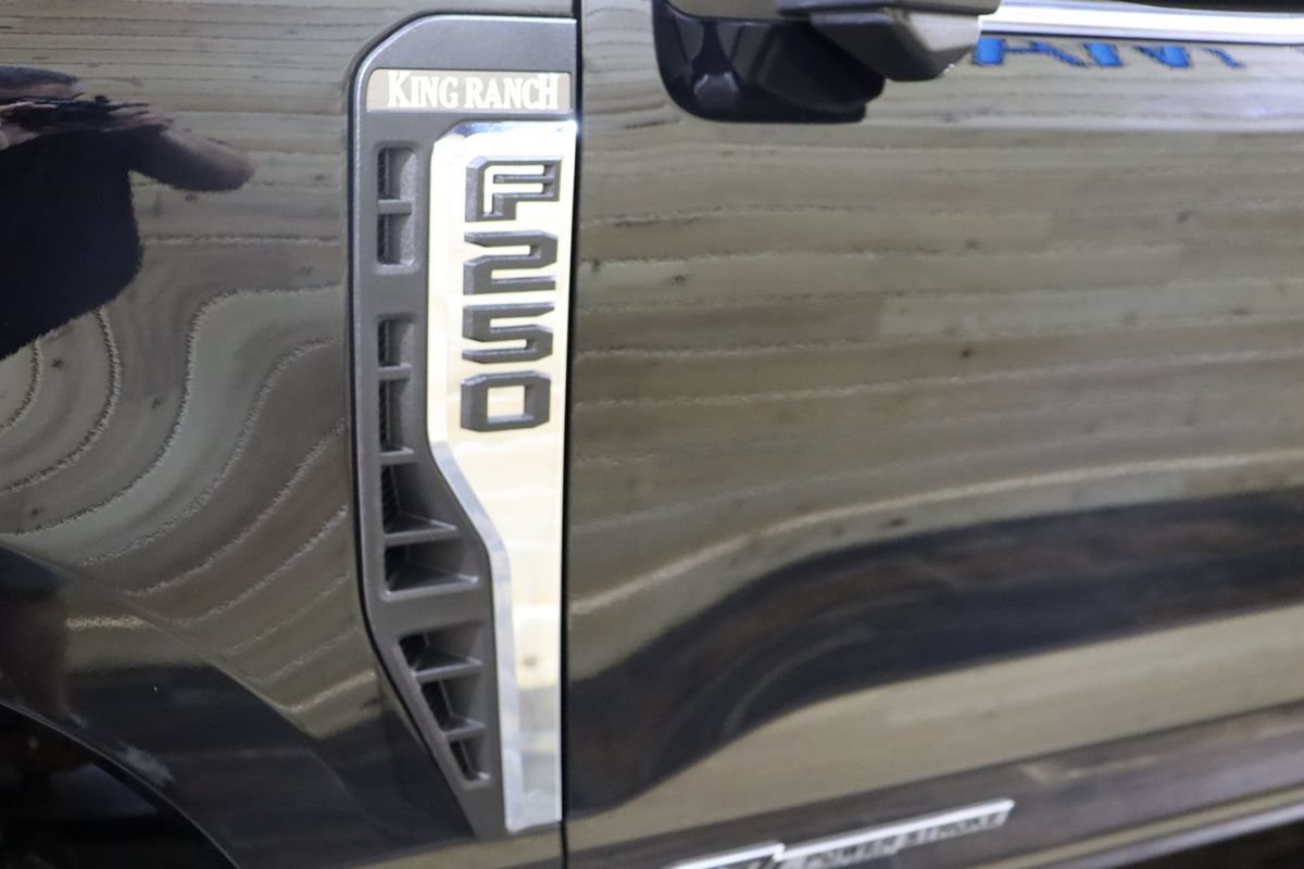 Used 2025 Ford F250 King Ranch w/ FX4 Off-Road Package AWD/4WD image 21