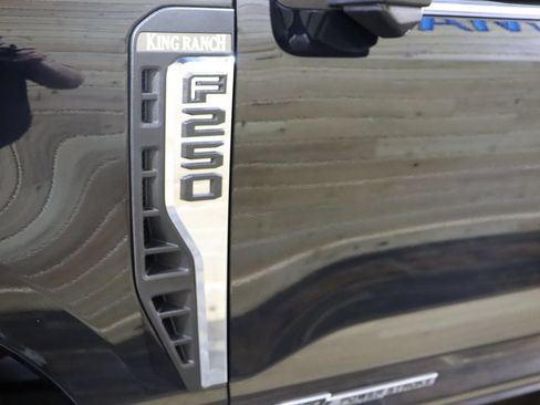 Used 2025 Ford F250 King Ranch w/ FX4 Off-Road Package AWD/4WD image 21