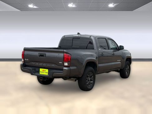Used 2023 Toyota Tacoma SR5 w/ Technology Package AWD/4WD image 9