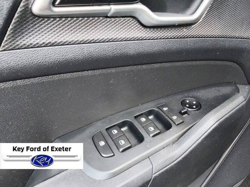 Used 2023 Kia Sportage LX AWD/4WD image 19
