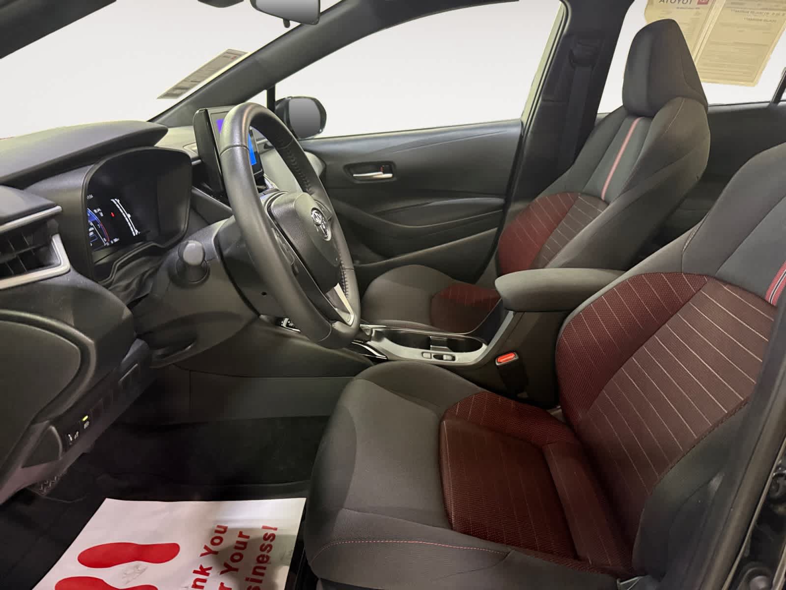 Used 2026 Toyota Corolla SE FWD image 9