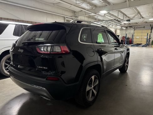 Used 2020 Jeep Cherokee Limited AWD/4WD image 2