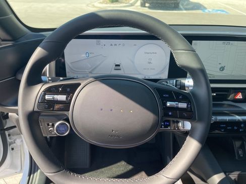 New 2025 Hyundai Ioniq 6 SE image 24