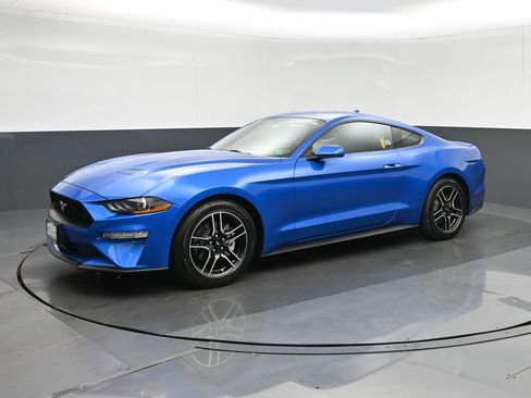 Used 2020 Ford Mustang Coupe w/ Equipment Group 101A image 3