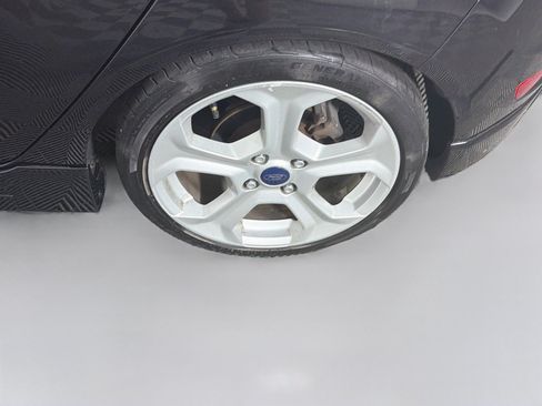 Used 2015 Ford Fiesta ST FWD image 11