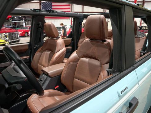 Used 2023 Ford Bronco Heritage Edition AWD/4WD image 21