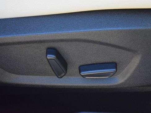 Used 2024 Ford Edge Titanium w/ Equipment Group 301A AWD/4WD image 15