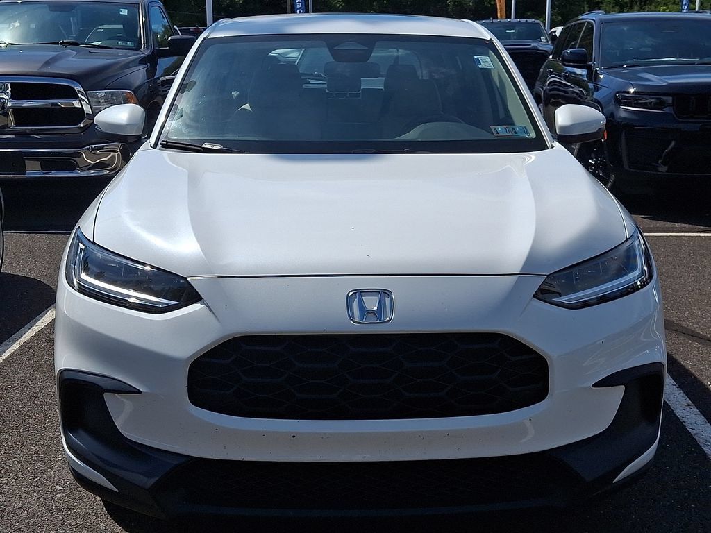 Used 2023 Honda HR-V LX image 3