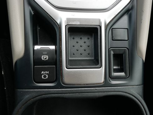 Used 2022 Subaru Forester AWD/4WD image 28