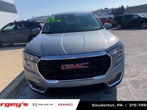 Certified 2024 GMC Terrain SLE image 3
