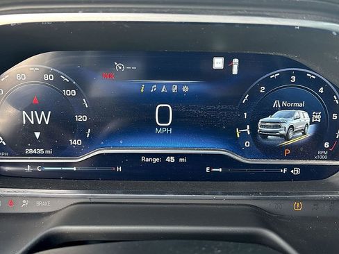 Used 2023 Chevrolet Tahoe RST AWD/4WD image 20