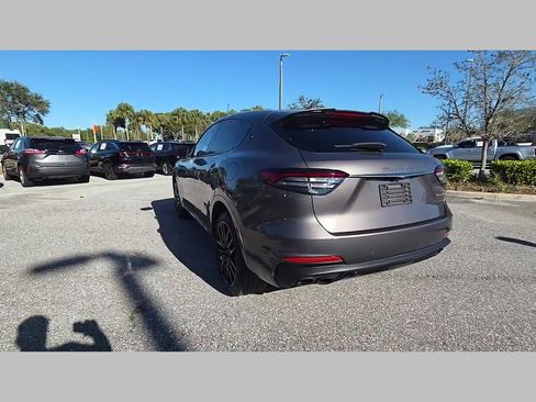 Used 2022 Maserati Levante Modena image 39