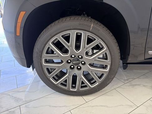 New 2026 GMC Yukon XL Denali Ultimate w/ LPO, Floor Liner Package AWD/4WD image 34