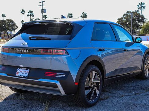 New 2026 Hyundai Ioniq 5 SE image 6