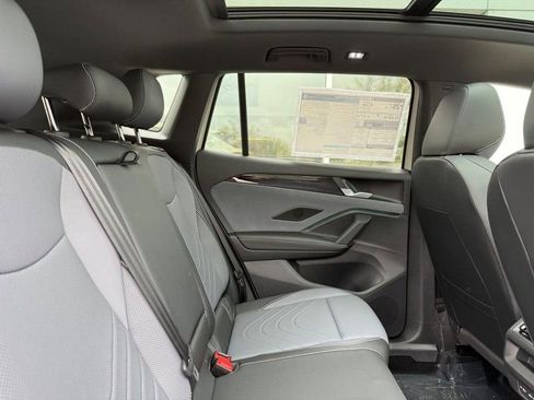 New 2026 Volkswagen Tiguan SE R-Line AWD/4WD image 5