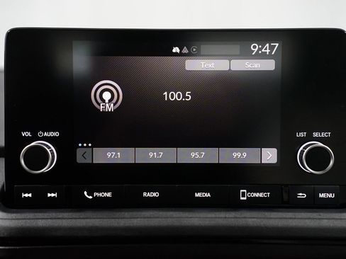 Used 2023 Honda Accord EX image 17