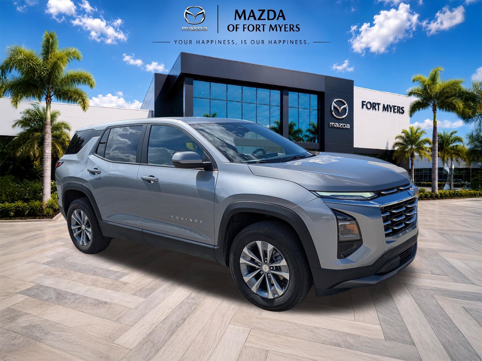 Used 2025 Chevrolet Equinox LT FWD image 2