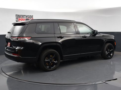 Used 2024 Jeep Grand Cherokee L Altitude image 4