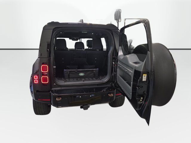 Used 2023 Land Rover Defender 110 X-Dynamic SE AWD/4WD image 12