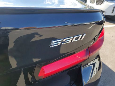 Used 2023 BMW 530i 530i w/ M Sport Package image 5