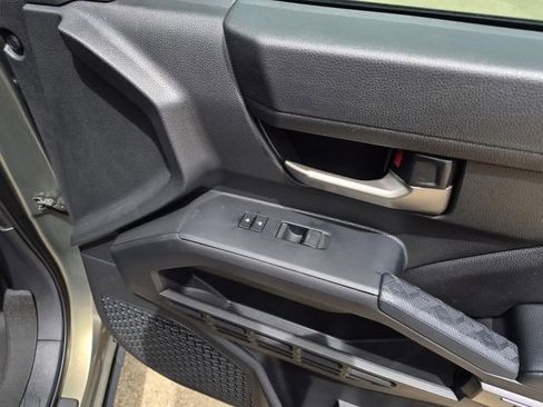 Used 2025 Toyota Tacoma TRD Sport RWD image 17