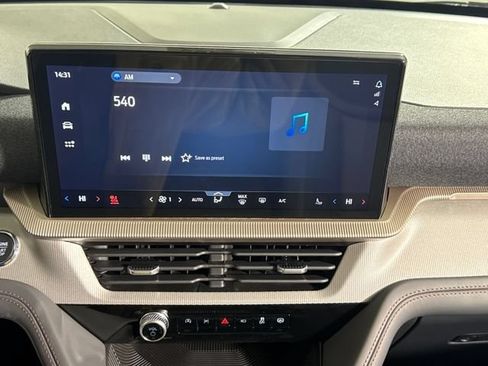 New 2026 Ford Explorer Active w/ Active Comfort Package AWD/4WD image 24
