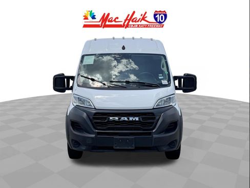 Used 2023 RAM ProMaster 2500 FWD image 3