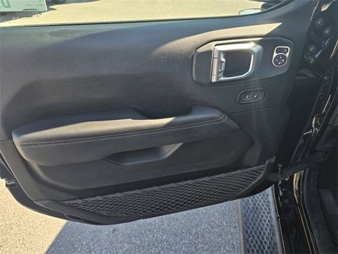 Used 2022 Jeep Wrangler Unlimited Sahara w/ Safety Group image 22