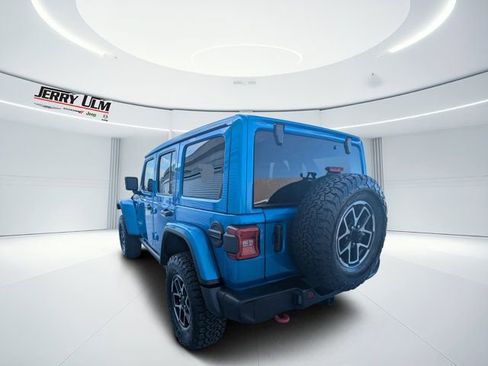 Used 2026 Jeep Wrangler Unlimited Rubicon AWD/4WD image 5