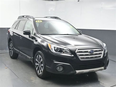 Used 2016 Subaru Outback 3.6R Limited image 2