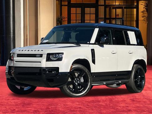 New 2026 Land Rover Defender 110 X-Dynamic SE image 2