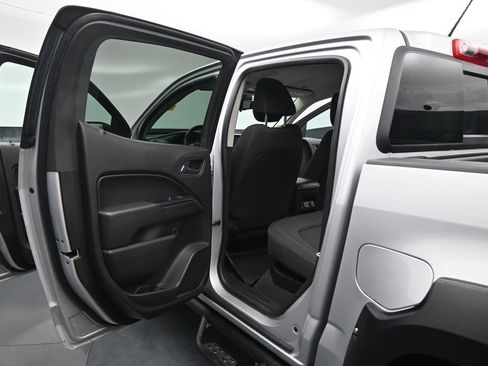 Used 2020 Chevrolet Colorado LT w/ Colorado RST Special Edition AWD/4WD image 13