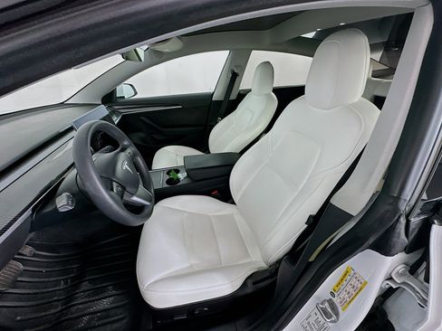 Used 2021 Tesla Model 3 Standard Range Plus image 13