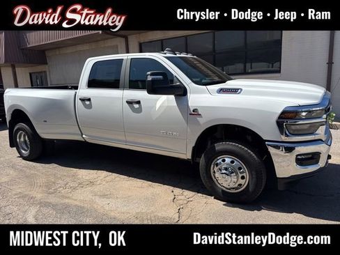 New 2026 RAM 3500 Big Horn AWD/4WD image 1