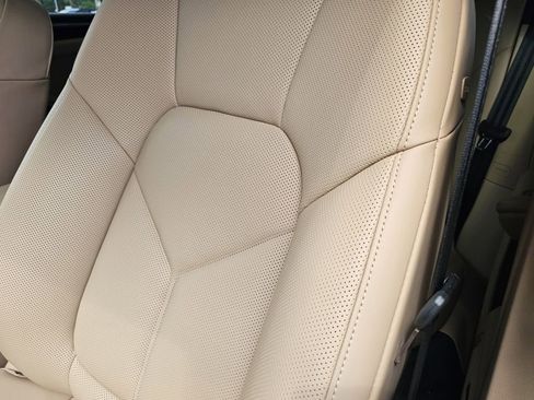Used 2025 Porsche Macan Turbo AWD/4WD image 24