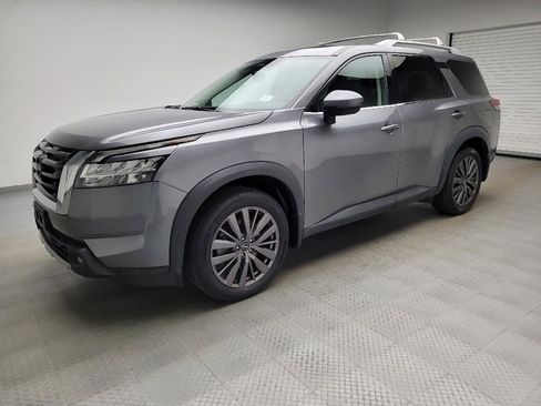 Used 2022 Nissan Pathfinder SL w/ SL Premium Package AWD/4WD image 2