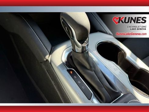 Used 2025 Chevrolet Blazer LT image 14