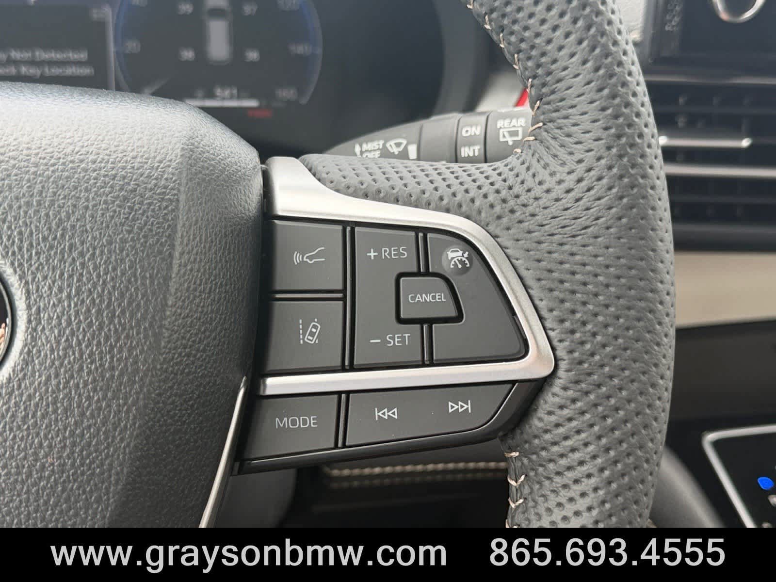 Used 2026 Toyota Sienna Limited AWD/4WD image 29