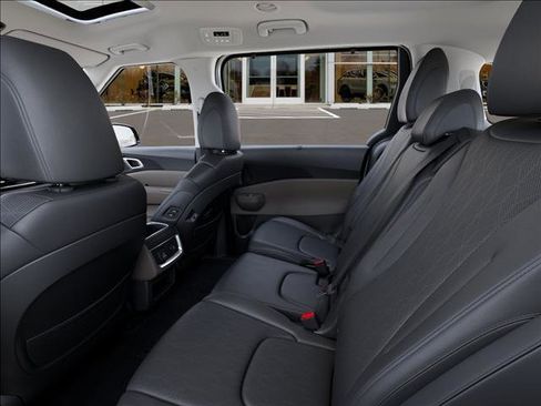 New 2026 Kia Carnival FWD image 18