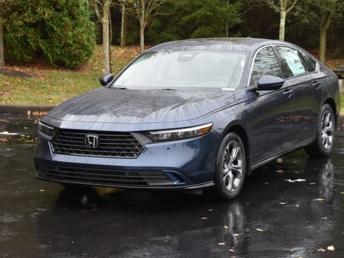 New 2025 Honda Accord EX-L image 3