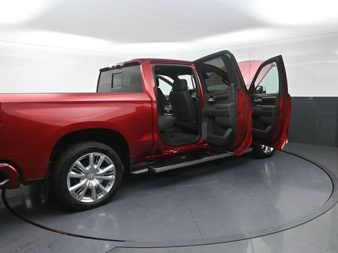 Used 2023 Chevrolet Silverado 1500 High Country w/ High Country Premium Package AWD/4WD image 35
