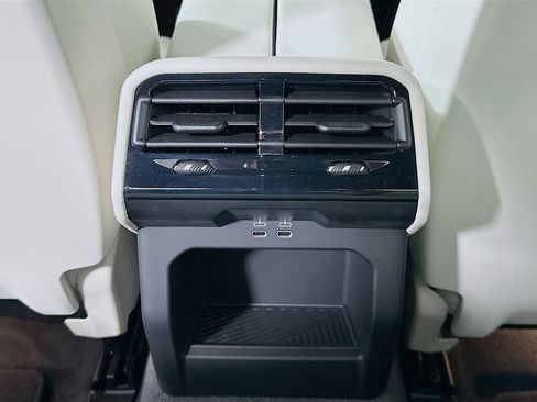 New 2026 BMW 530i w/ M Sport Package image 18