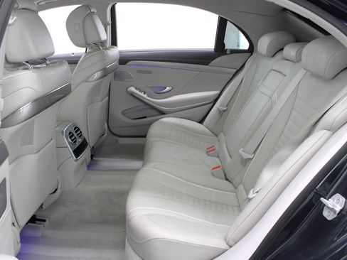 Used 2015 Mercedes-Benz S 550 Sedan image 37