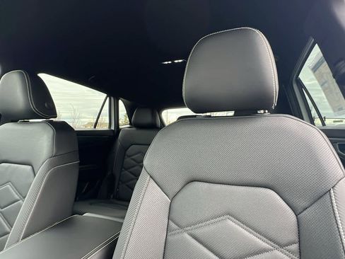 New 2026 Volkswagen Atlas Cross Sport SE image 11
