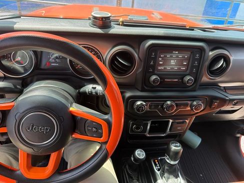Used 2018 Jeep Wrangler Unlimited Sport AWD/4WD image 8