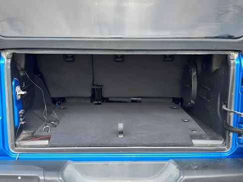 Used 2021 Jeep Wrangler Unlimited Rubicon image 26