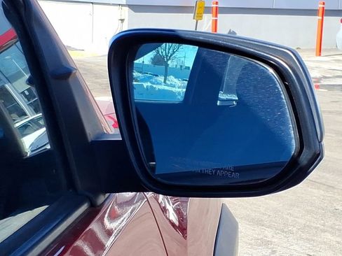 Certified 2019 Toyota Tacoma SR w/ SX Package image 26