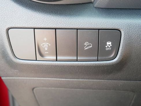 Used 2023 Hyundai Kona SE AWD/4WD image 24