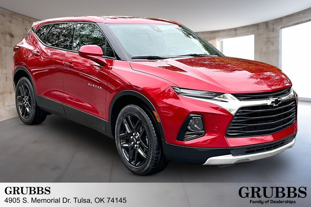 Used 2022 Chevrolet Blazer LT FWD image 1